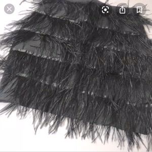 Akira feather skirt